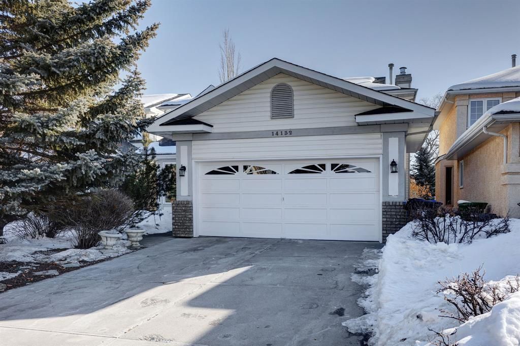 Main Photo: 14132 Evergreen Street SW in Calgary: Shawnee Slopes Detached for sale : MLS®# A2032796