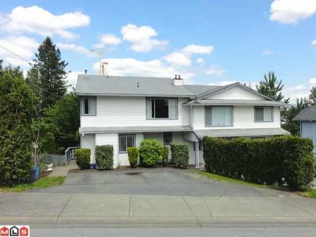 Main Photo: 14767 ST ANDREWS Drive in Surrey: Bolivar Heights 1/2 Duplex for sale (North Surrey)  : MLS®# F1215614