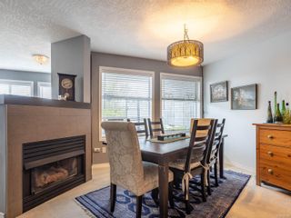 Photo 4: 206 7865 Patterson Rd in Central Saanich: CS Saanichton Condo for sale : MLS®# 903329
