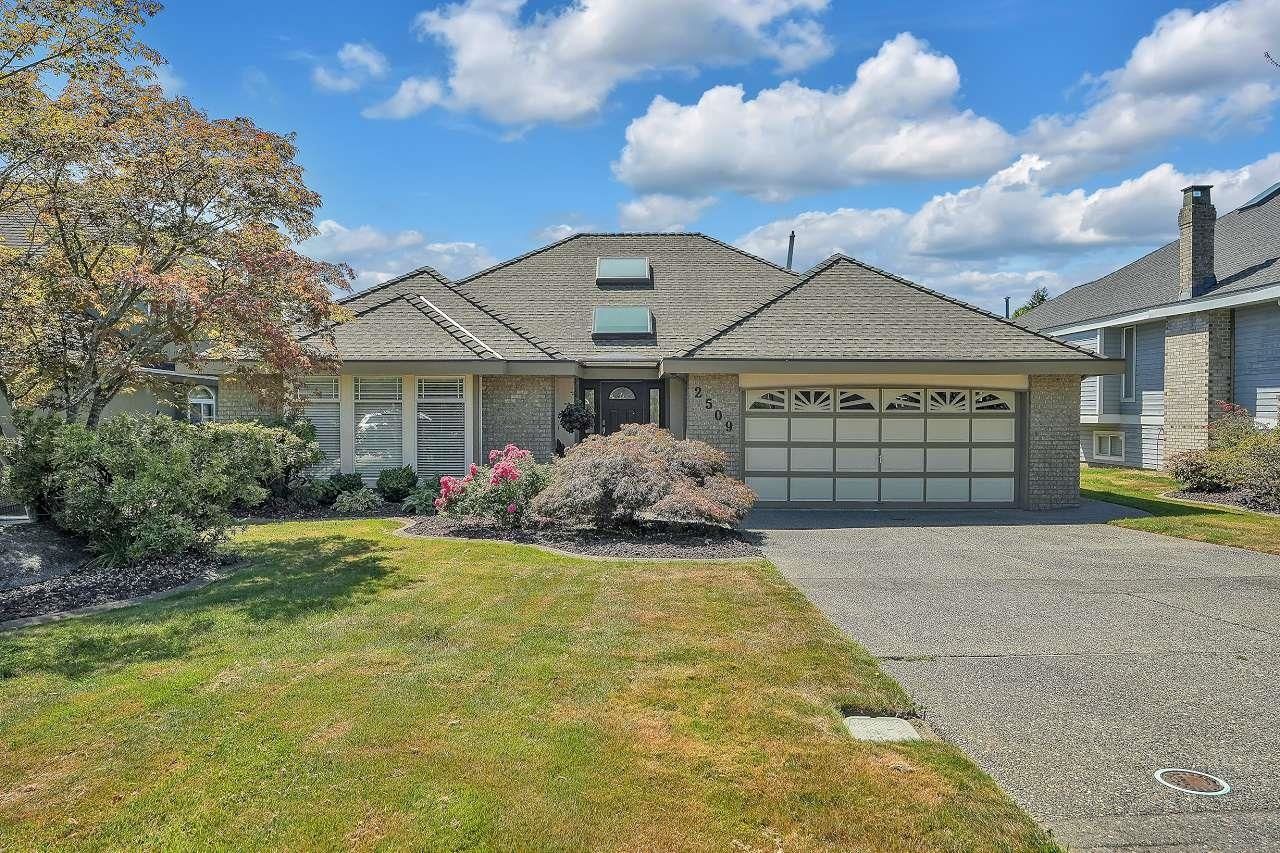 Main Photo: 2509 PALISADE Crescent in Port Coquitlam: Citadel PQ House for sale in "Citadel Heights" : MLS®# R2807846