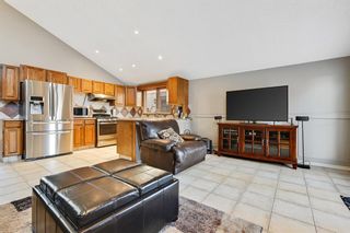 Photo 12: 3 Woodbrook Green SW in Calgary: Woodbine Detached for sale : MLS®# A1156156