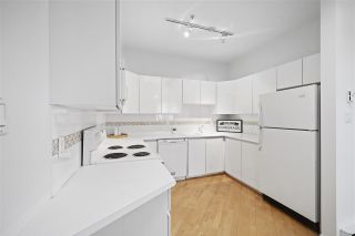 Photo 6: 307 1208 BIDWELL Street in Vancouver: West End VW Condo for sale in "Baybreeze" (Vancouver West)  : MLS®# R2447539