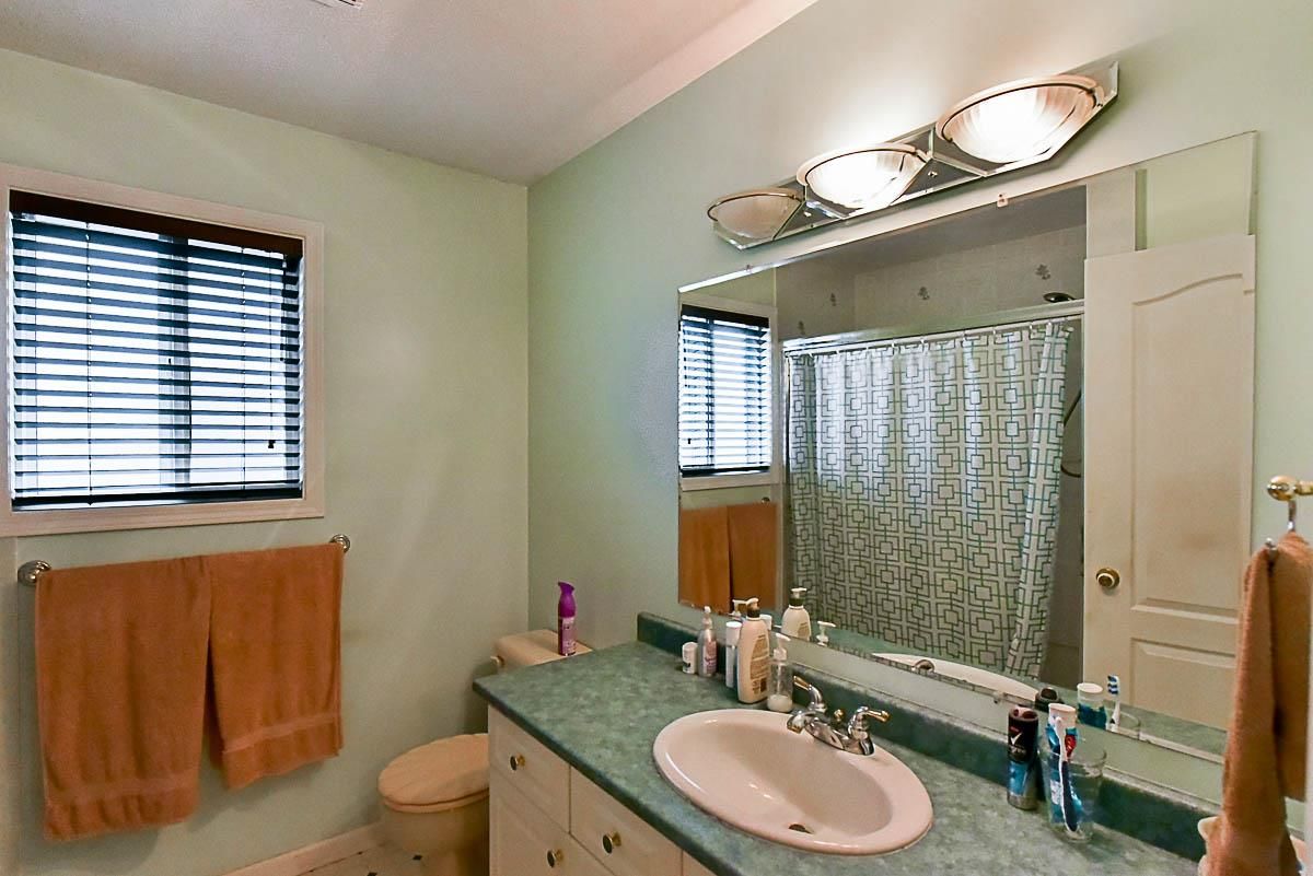 Photo 13: Photos: 45240 BLUEJAY Avenue in Sardis: Sardis West Vedder Rd House for sale : MLS®# R2112379