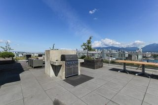 Photo 16: 702 250 E 6TH Avenue in Vancouver: Mount Pleasant VE Condo for sale in "DISTRICT" (Vancouver East)  : MLS®# R2075112