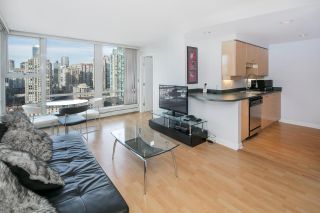 Photo 3: 2509 1008 CAMBIE Street in Vancouver: Yaletown Condo for sale in "Marina Pointe" (Vancouver West)  : MLS®# R2144316