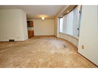Photo 3: 772 Brazier Street in WINNIPEG: East Kildonan Residential for sale (North East Winnipeg)  : MLS®# 1503863