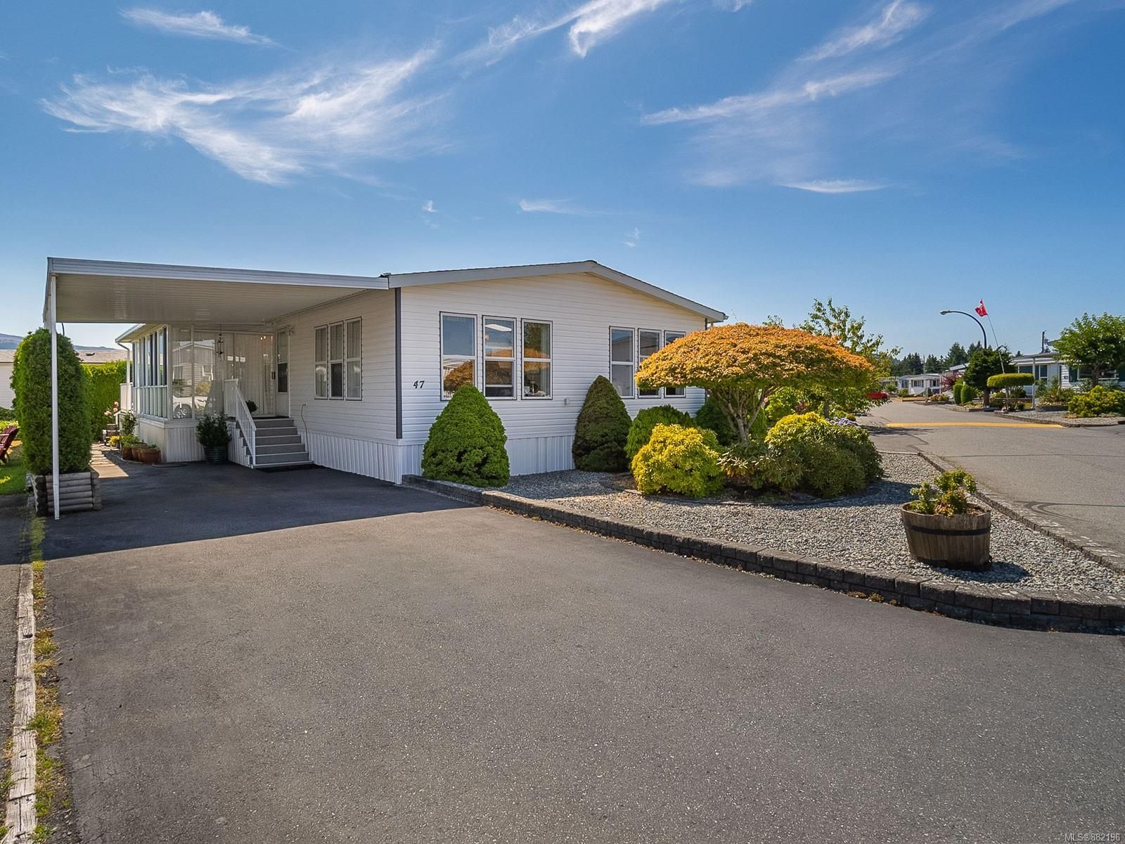 Main Photo: 47 6325 Metral Dr in Nanaimo: Na Pleasant Valley Manufactured Home for sale : MLS®# 882196