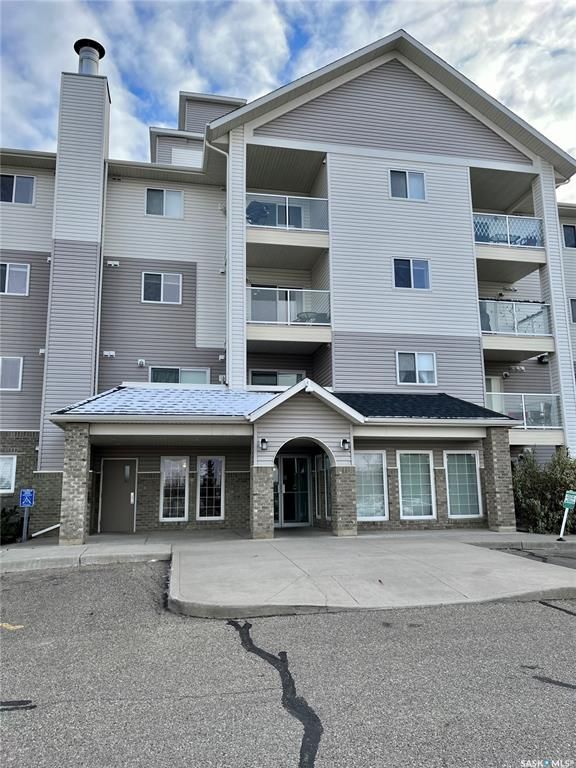 Main Photo: 414 303 Lowe Road in Saskatoon: University Heights Residential for sale : MLS®# SK951632