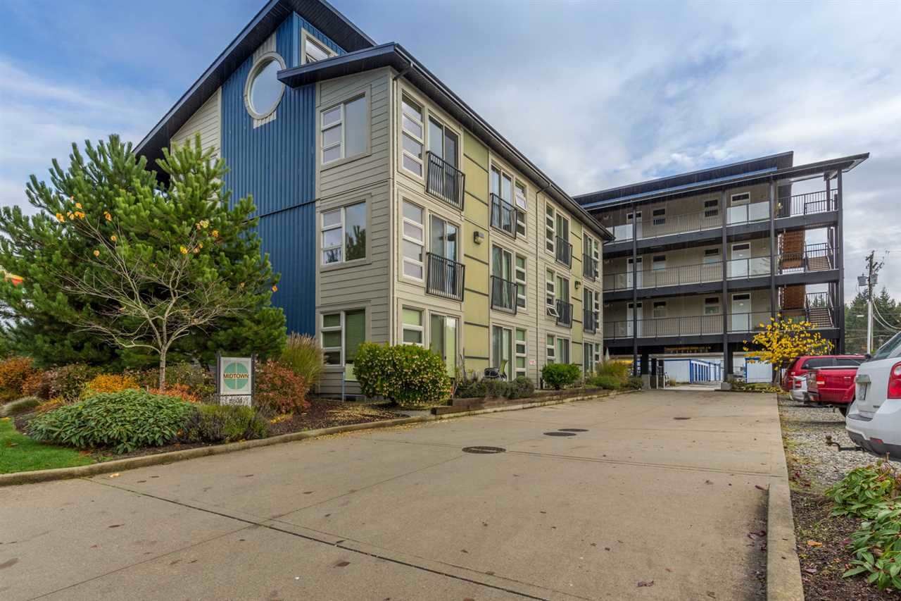 Main Photo: 213 5604 INLET Road in Sechelt: Sechelt District Condo for sale in "Downtown Sechelt" (Sunshine Coast)  : MLS®# R2256994