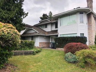Photo 2: 18387 CLAYTONHILL Drive in Surrey: Cloverdale BC House for sale (Cloverdale)  : MLS®# R2275018