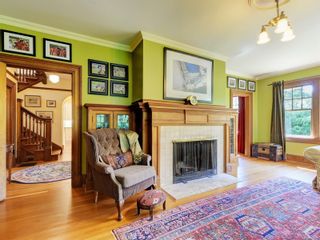 Photo 5: 1511 Montgomery Ave in Victoria: Vi Rockland House for sale : MLS®# 909427