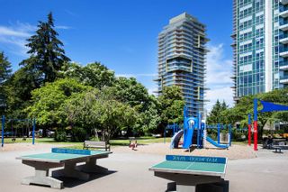 Photo 4: 2301 6463 SILVER Avenue in Burnaby: Metrotown Condo for sale in "MAYWOOD ON THE PARK" (Burnaby South)  : MLS®# R2779878