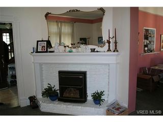 Photo 8: 812 Wollaston St in VICTORIA: Es Old Esquimalt House for sale (Esquimalt)  : MLS®# 702085