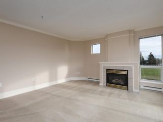 Photo 5: 206 6585 Country Rd in Sooke: Sk Sooke Vill Core Condo for sale : MLS®# 860684