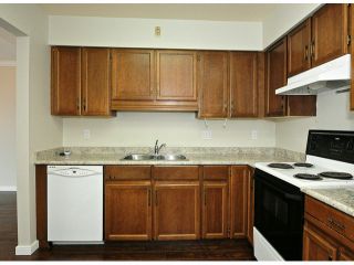 Photo 4: 308 32040 TIMS Avenue in Abbotsford: Abbotsford West Condo for sale in "MAPLEWOOD MANOR" : MLS®# F1416479