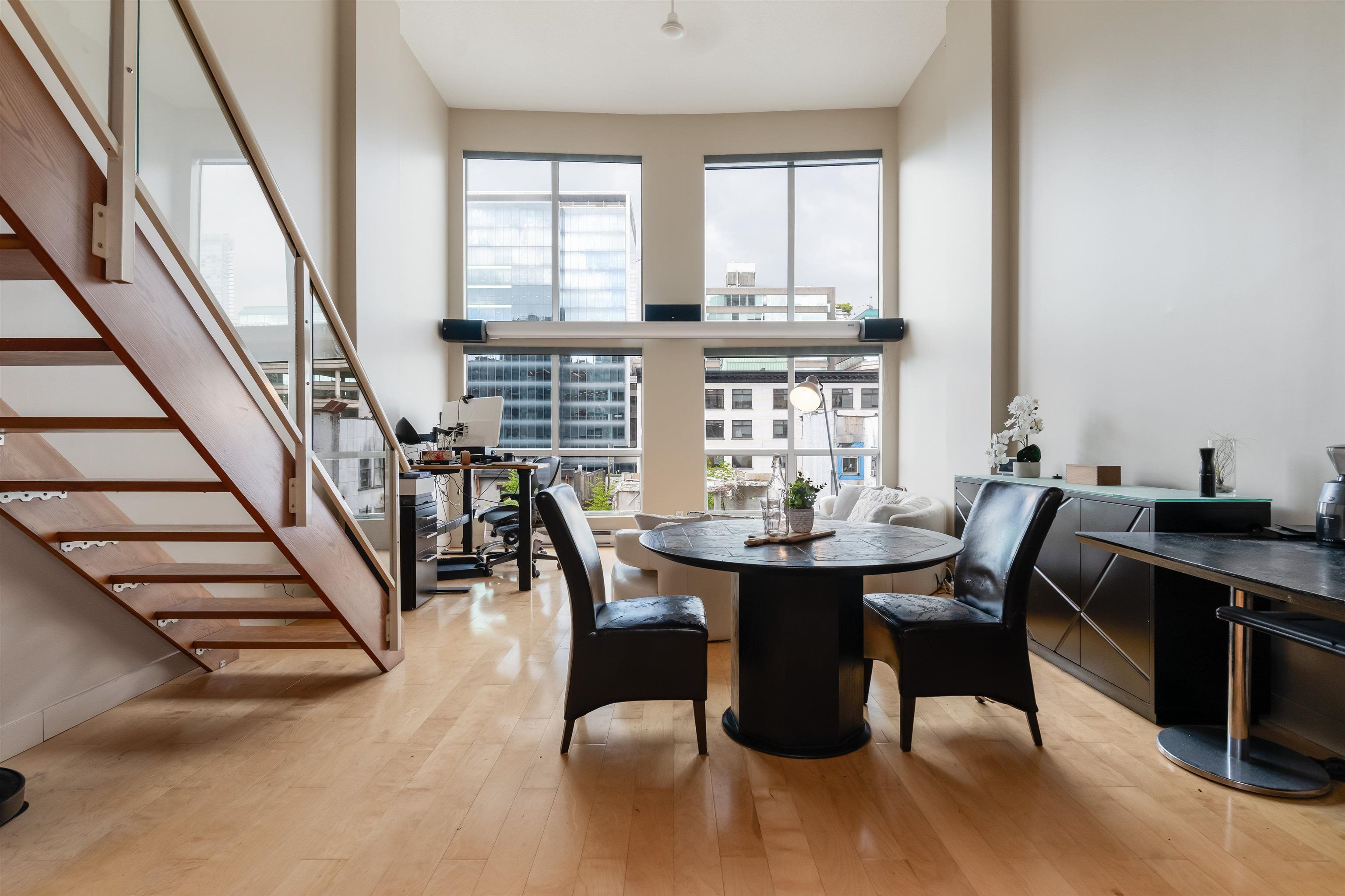 Main Photo: 405 933 SEYMOUR Street in Vancouver: Downtown VW Condo for sale in "The Spot" (Vancouver West)  : MLS®# R2694649