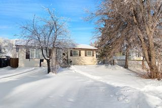 Photo 1: 11 George Suttie Bay in Winnipeg: East Elmwood Residential for sale (3B)  : MLS®# 202300333