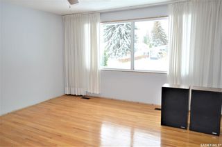 Photo 3: 33 McLellan Avenue in Saskatoon: Brevoort Park Residential for sale : MLS®# SK833408