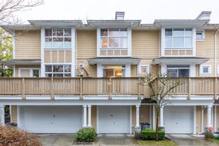 Photo 2: 953 W 59TH Avenue in Vancouver: South Cambie Townhouse for sale in "CHURCHILL GARDEN" (Vancouver West)  : MLS®# R2745128