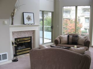 Photo 3: 203 68 RICHMOND Street in New_Westminster: Fraserview NW Condo for sale (New Westminster)  : MLS®# V739417