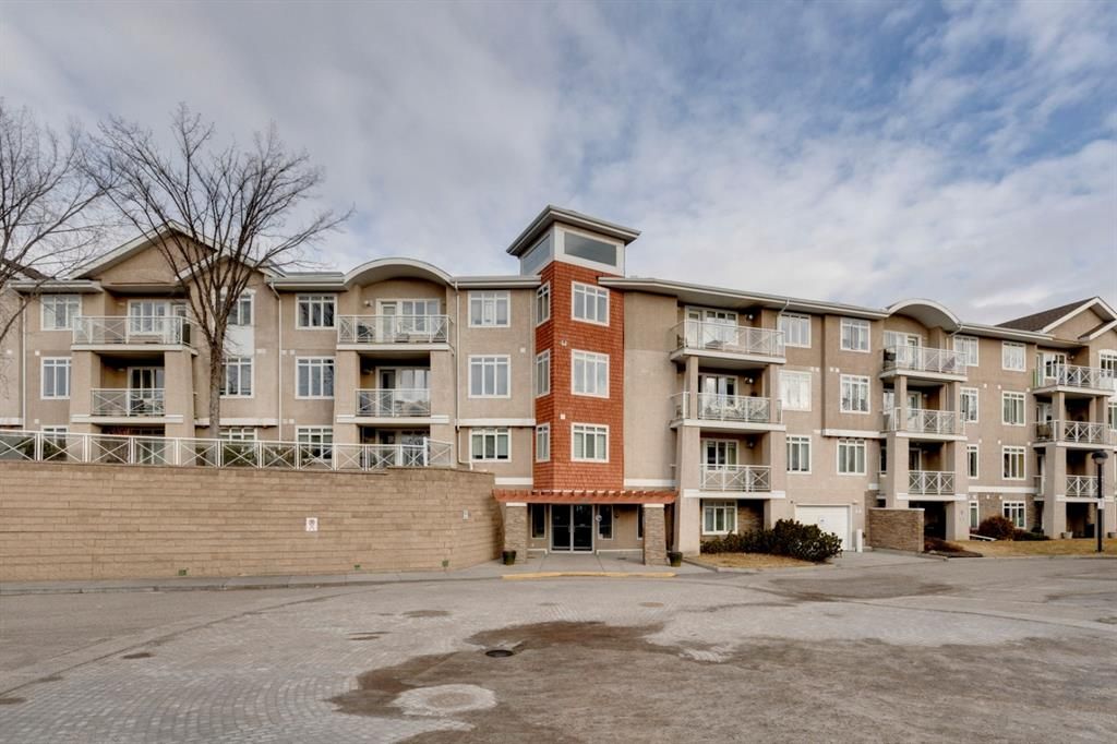 Main Photo: 311 40 Parkridge View SE in Calgary: Parkland Apartment for sale : MLS®# A1176995