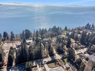 Photo 15: 13706 MARINE Drive: White Rock House for sale (South Surrey White Rock)  : MLS®# R2866912