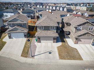 Photo 2: 114 McBeth Crescent in Saskatoon: Stonebridge Residential for sale : MLS®# SK965667
