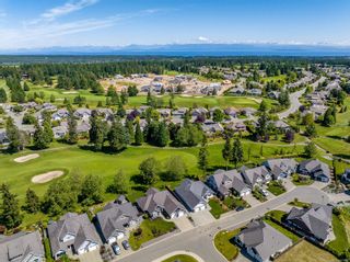 Photo 41: 221 1290 Crown Isle Dr in Courtenay: CV Crown Isle House for sale (Comox Valley)  : MLS®# 917498