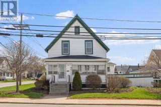 Photo 1: 35 Spring Street in Summerside: House for sale : MLS®# 202324261