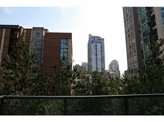Photo 12: 305 1189 HOWE Street in Vancouver: Downtown VW Condo for sale in "THE GENESIS" (Vancouver West)  : MLS®# V1138667
