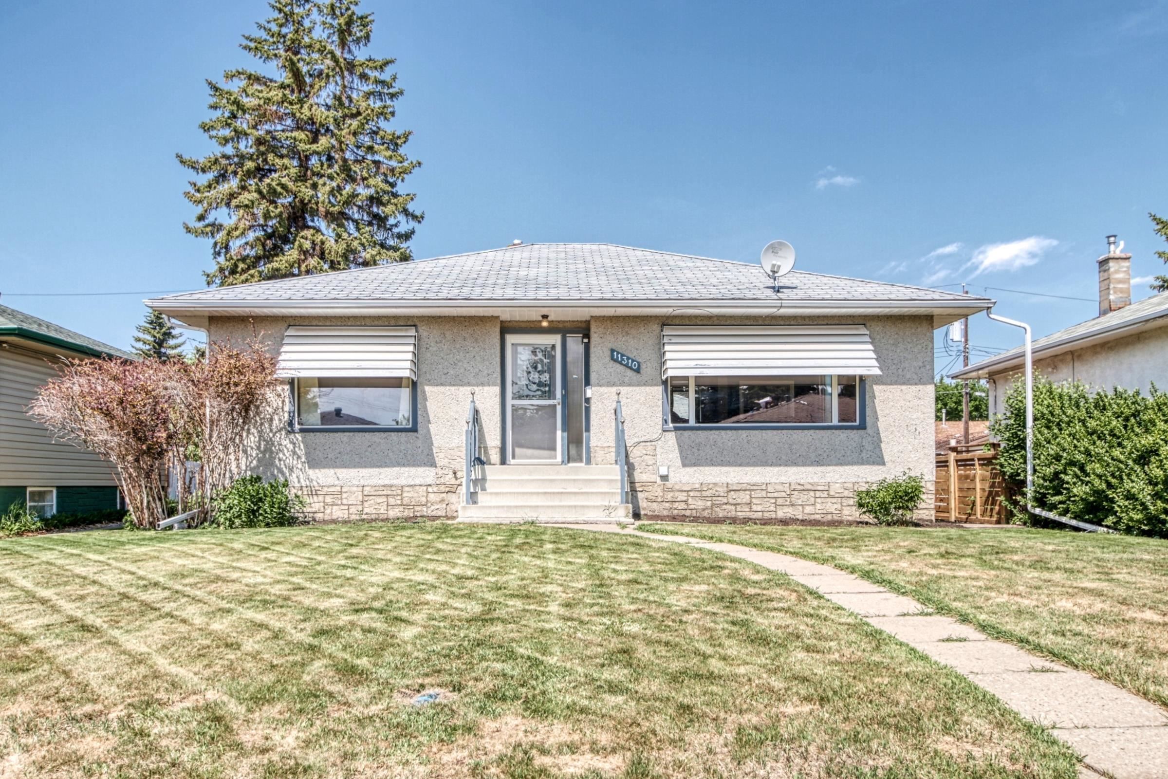 Main Photo: 11310 115 Street in Edmonton: Zone 08 House for sale : MLS®# E4342162