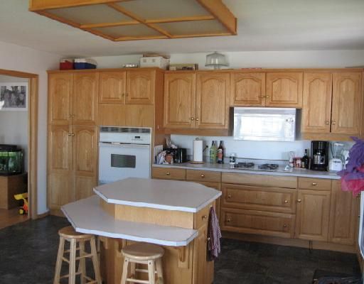 Photo 4: Photos: 3912 COTTONWOOD Road in Fort_Nelson: Fort Nelson -Town House for sale (Fort Nelson (Zone 64))  : MLS®# N183359