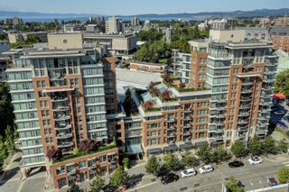 Photo 2: N409 737 Humboldt St in Victoria: Vi Downtown Condo for sale : MLS®# 922962