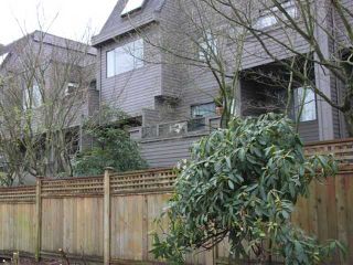 Photo 1: 108 1990 W 6TH Avenue in Vancouver: Kitsilano Condo for sale in "MAPLEVIEW PLACE" (Vancouver West)  : MLS®# V878026