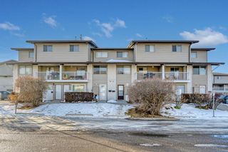 Main Photo: 812 200 Brookpark Drive SW in Calgary: Braeside Row/Townhouse for sale : MLS®# A2018157