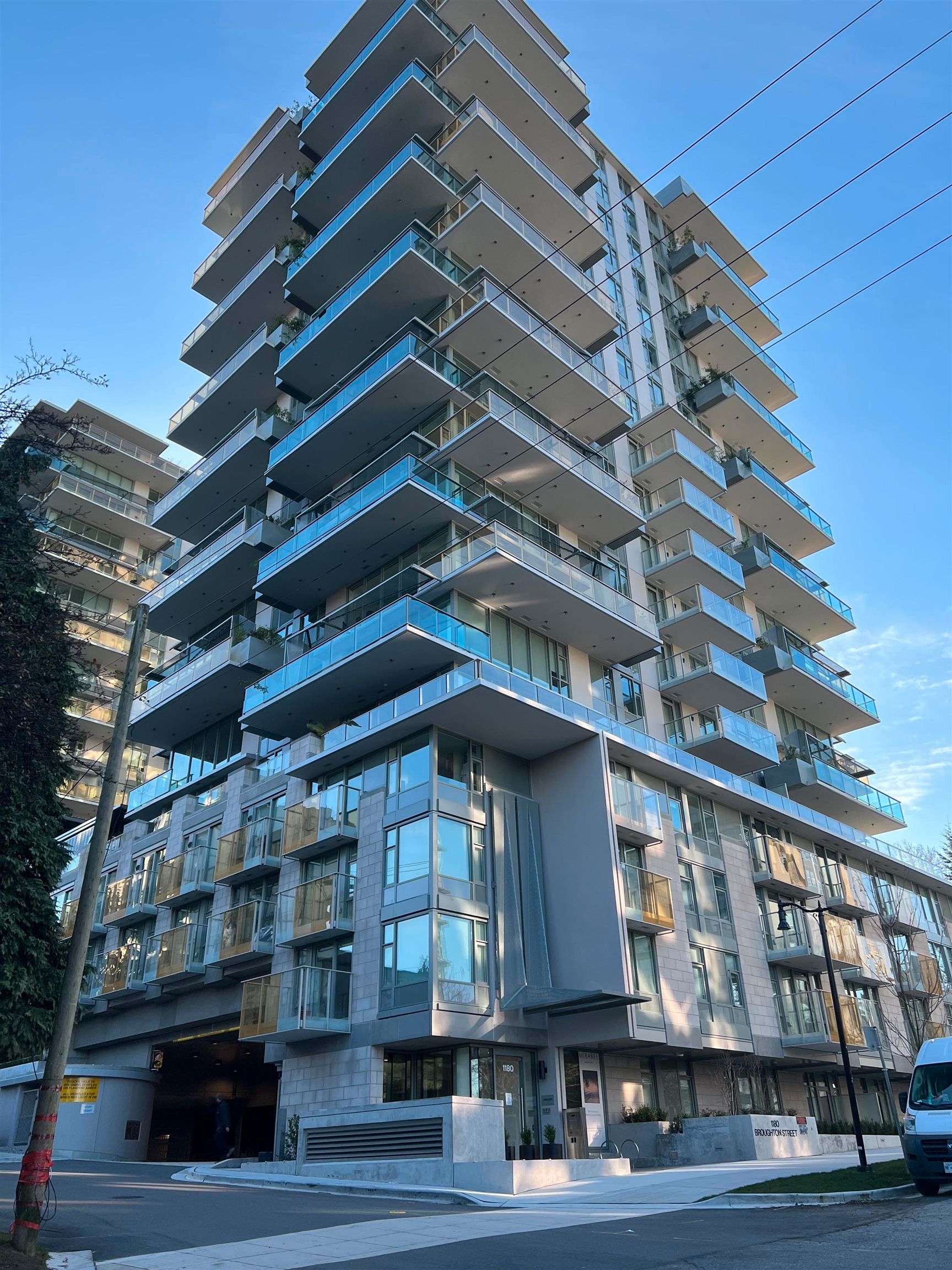 Main Photo: 706 1180 BROUGHTON Street in Vancouver: West End VW Condo for sale (Vancouver West)  : MLS®# R2744568