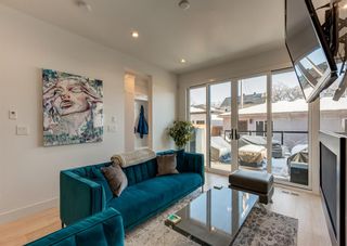 Photo 12: 414 7A Street NE in Calgary: Bridgeland/Riverside Semi Detached (Half Duplex) for sale : MLS®# A2019855
