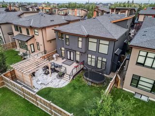 Photo 4: 69 West Point Close SW in Calgary: West Springs Detached for sale : MLS®# A2070898