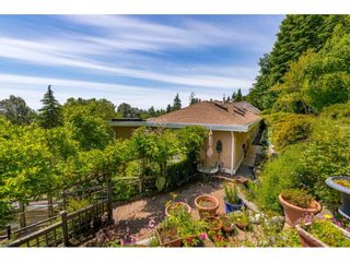 Photo 19: 13557 55A Avenue in Surrey: Panorama Ridge House for sale in "Panorama Ridge" : MLS®# R2467137