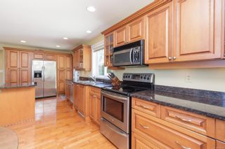 Photo 27: 7004 Island View Pl in Central Saanich: CS Island View House for sale : MLS®# 878226