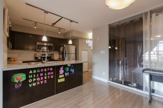 Photo 5: PH10 2150 E HASTINGS Street in Vancouver: Hastings Condo for sale in "THE VIEW" (Vancouver East)  : MLS®# R2004035