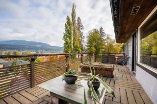 Photo 1: 2322 ST GEORGE Street in Port Moody: Port Moody Centre House for sale : MLS®# R2740999