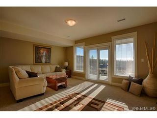 Photo 12: 11 614 Granrose Terr in VICTORIA: Co Latoria Row/Townhouse for sale (Colwood)  : MLS®# 685524