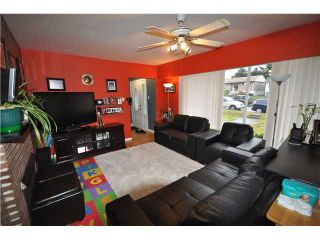 Photo 4: 3766 IRMIN Street in Burnaby: Suncrest House for sale (Burnaby South)  : MLS®# V936119