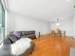Photo 5: 807 5899 WILSON Avenue in Burnaby: Central Park BS Condo for sale in "PARAMOUNT II" (Burnaby South)  : MLS®# R2750596