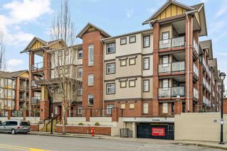 Photo 2: 318 5650 201A Street in Langley: Langley City Condo for sale in "Paddington PL" : MLS®# R2760256