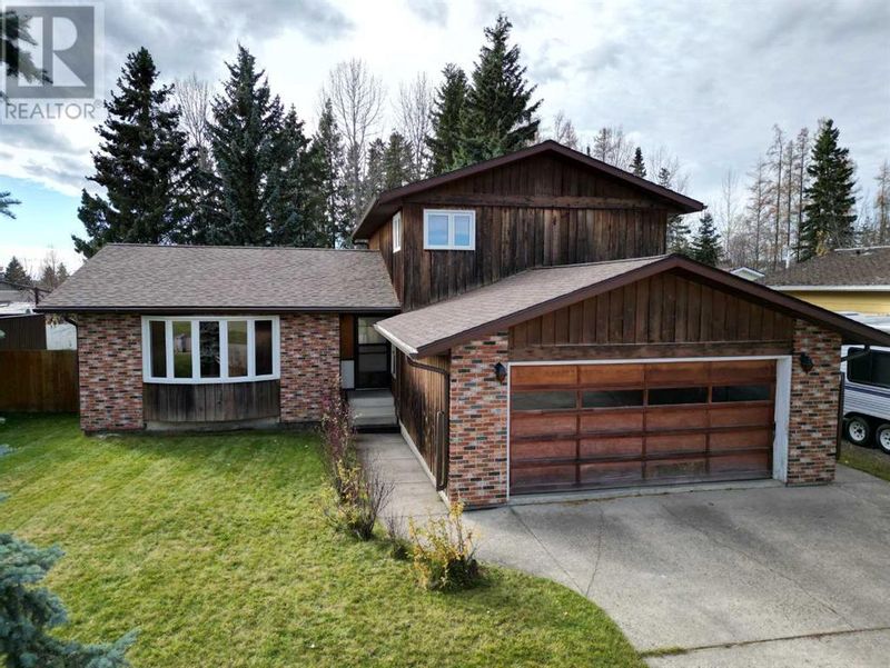 FEATURED LISTING: 1214 50 Street Edson