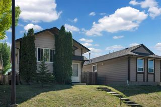 Photo 2: 106 Abalone Crescent NE in Calgary: Abbeydale Detached for sale : MLS®# A2003308