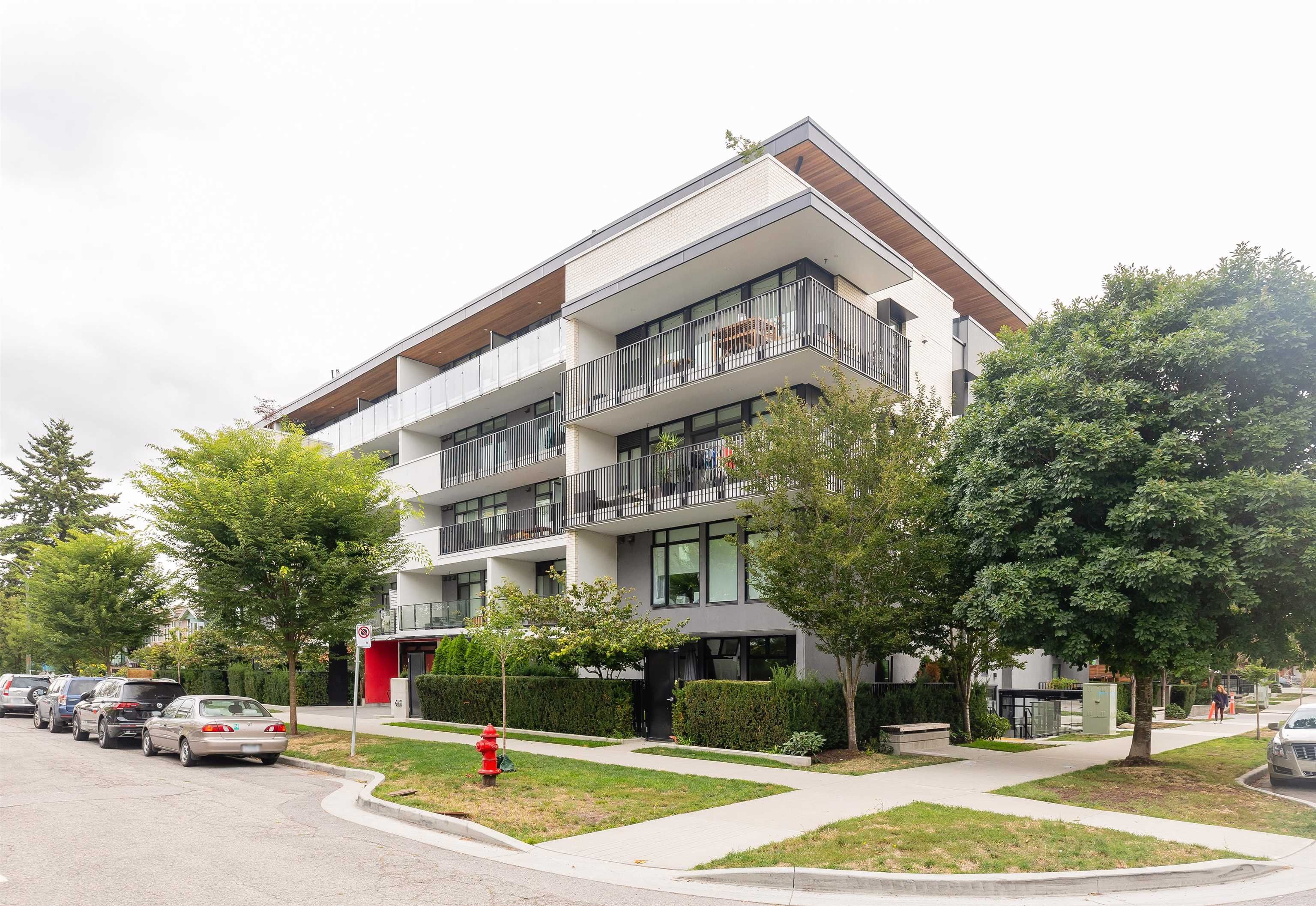Main Photo: 511 5080 QUEBEC Street in Vancouver: Main Condo for sale (Vancouver East)  : MLS®# R2811628