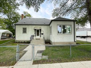 Photo 3: 279 Smart Street in Winnipeg: Weston Residential for sale (5D)  : MLS®# 202314496